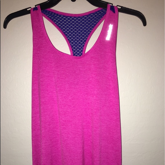 Workout tank top - Picture 1 of 2